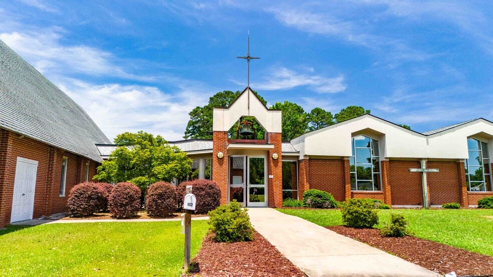 More Photos Of 206 Miller Blvd, Havelock Religious Facility For Sale