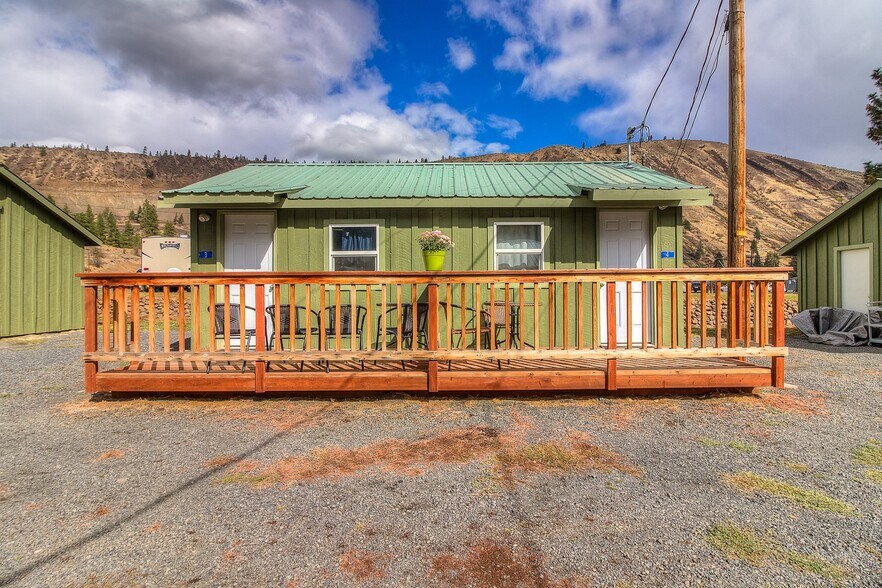 More Photos Of 8590 WA-410, Naches Convenience Store For Sale