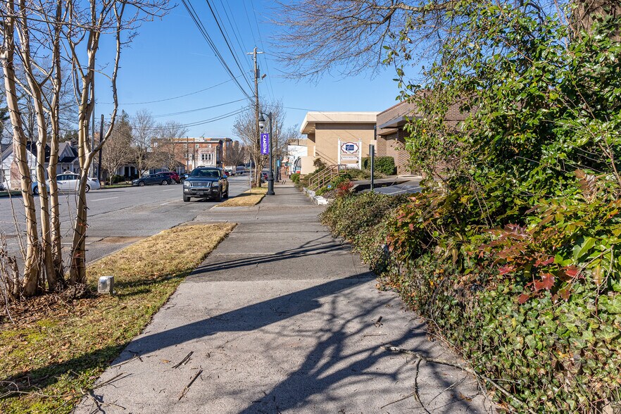 More Photos Of 360 E Main St, Canton Office Residential For Lease