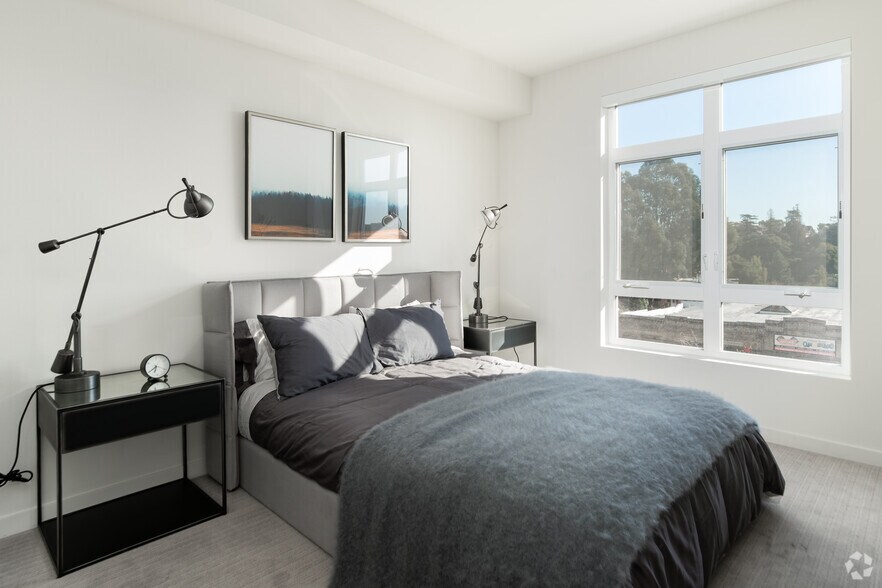 More Photos Of 3093 Broadway, Oakland Apartments For Lease