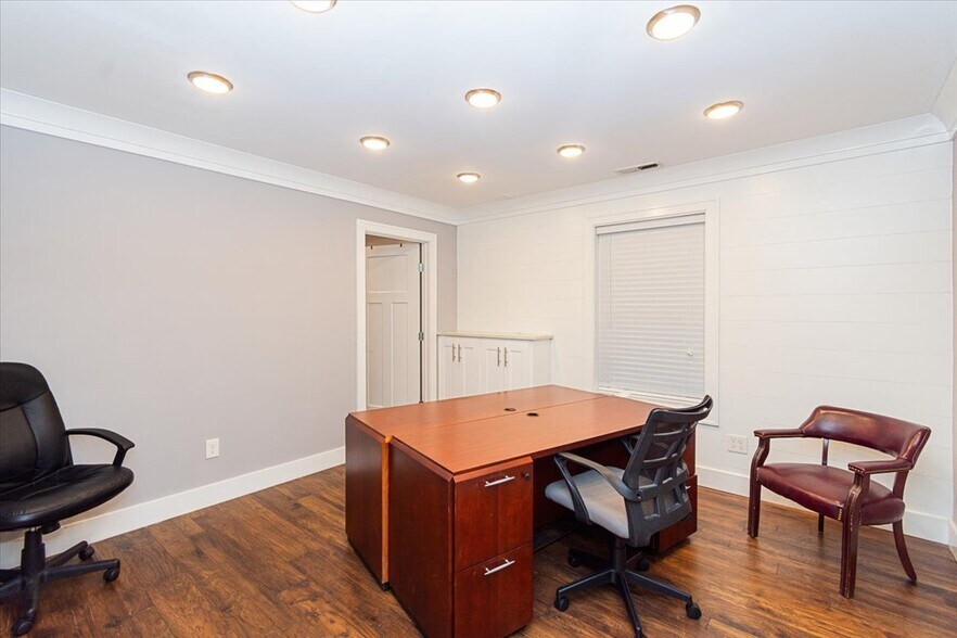 More Photos Of 1980 Old Fort Pky, Murfreesboro Office For Lease