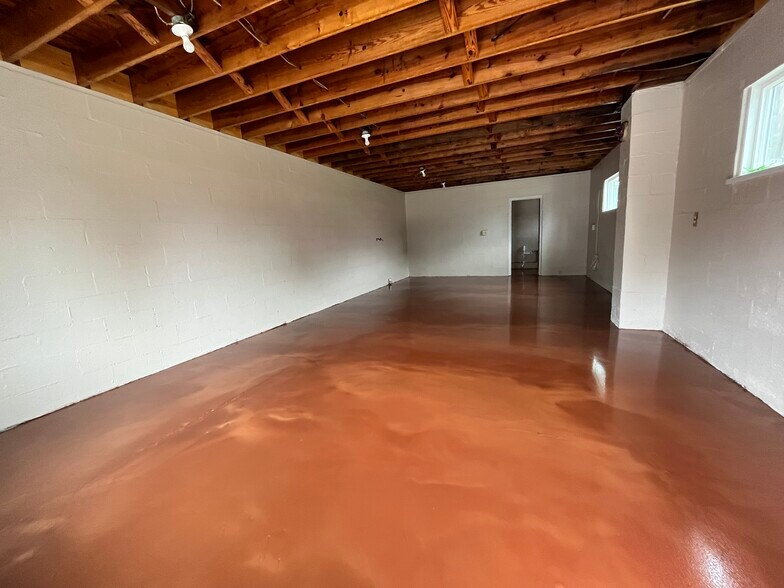 More Photos Of 12-16 S Pine St, Wendell General Retail For Sale