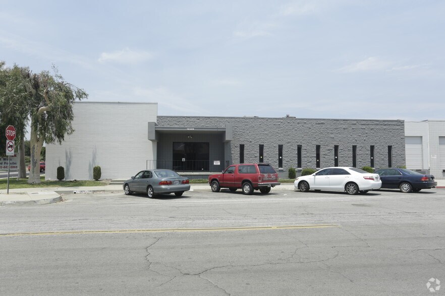 More Photos Of 10309 Vacco St, South El Monte Warehouse For Lease