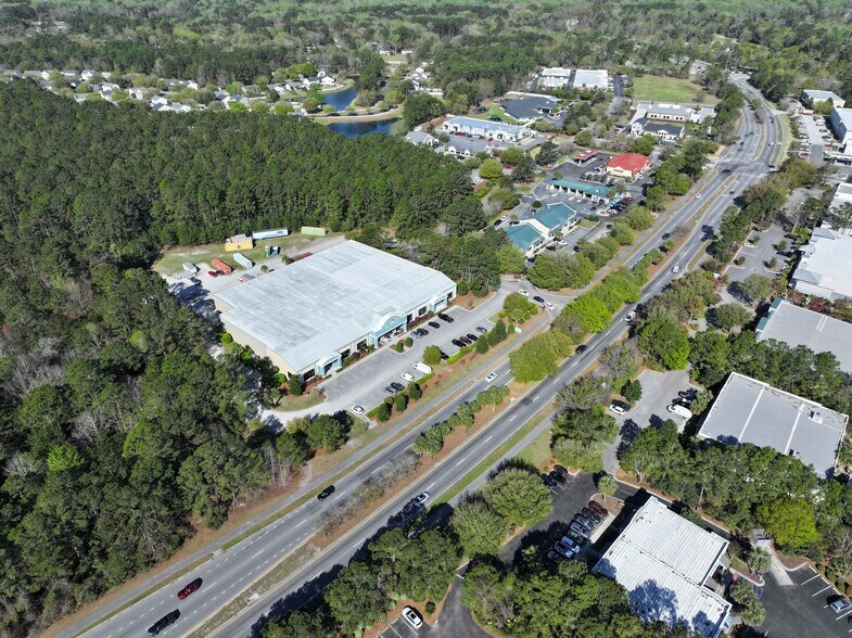 More Photos Of 4380 Bluffton Pky, Bluffton Freestanding For Sale