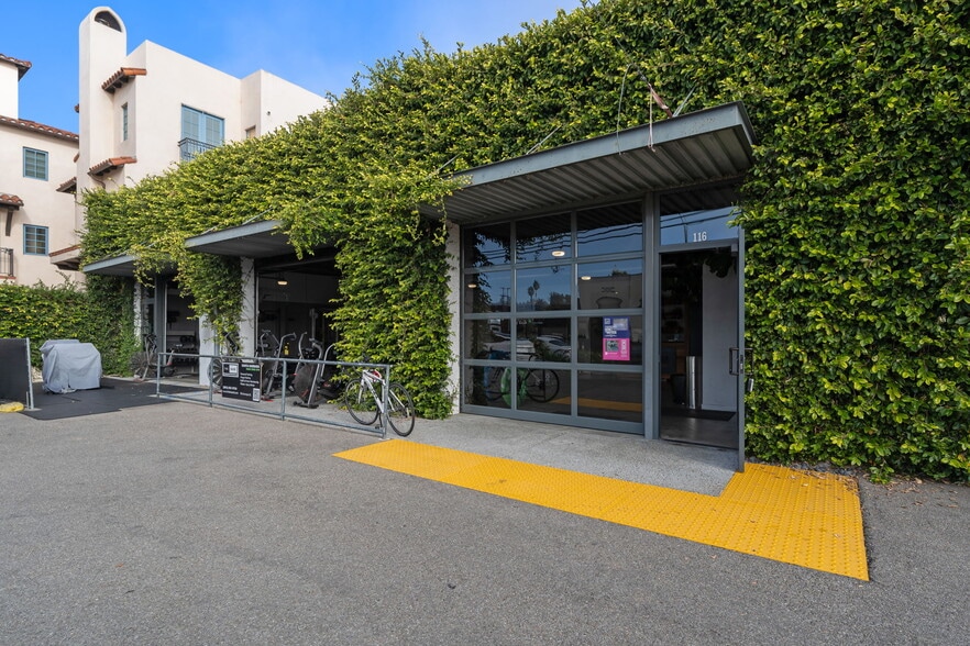 More Photos Of 116 Anacapa St, Santa Barbara Storefront For Lease