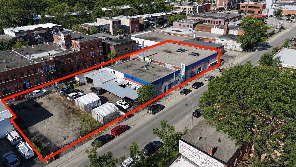 Primary Photo Of 4278 St Frontenac, Frontenac Auto Repair For Sale