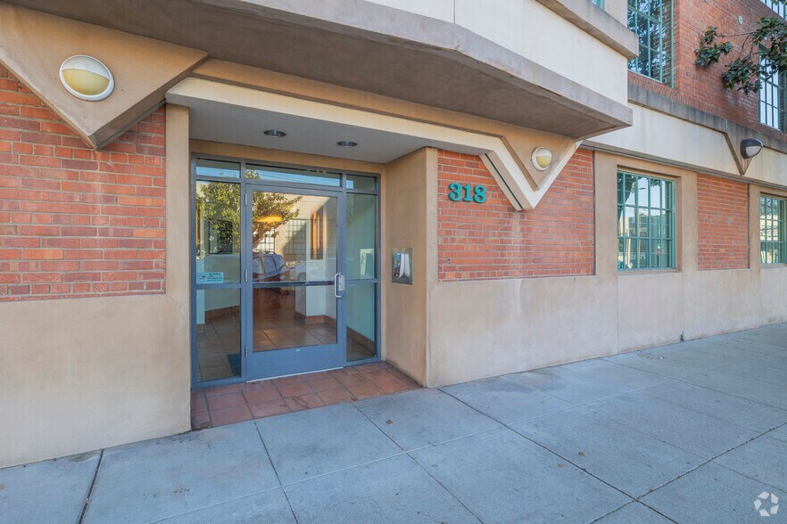 More Photos Of 318 Harrison St, Oakland Loft Creative Space For Lease