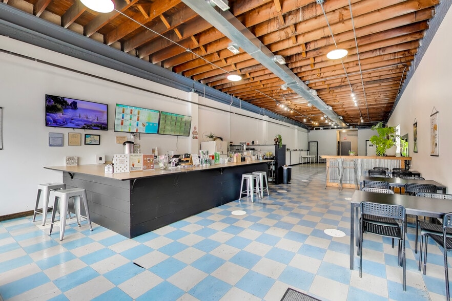 More Photos Of 3426 W Diversey Ave, Chicago Storefront For Lease