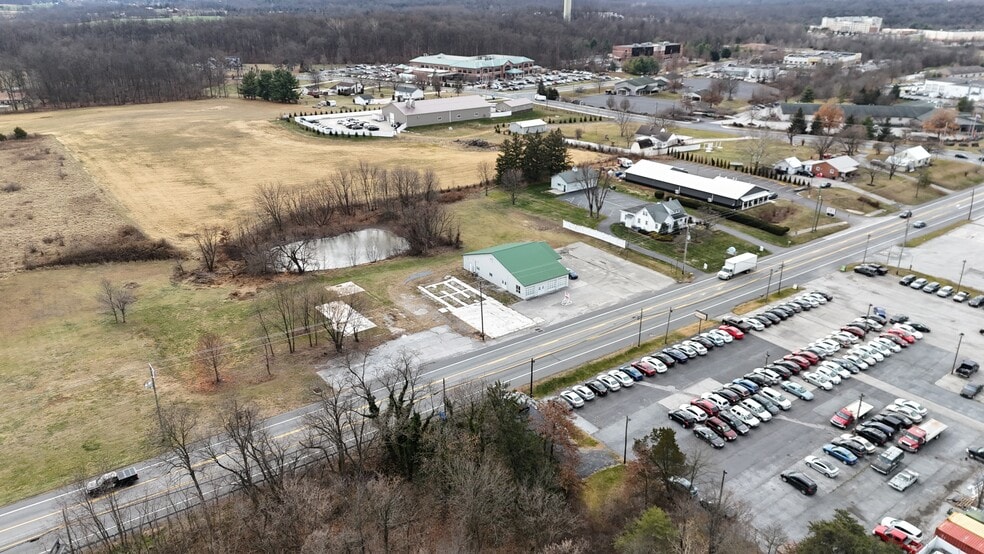More Photos Of 1789 York Rd, Gettysburg Light Distribution For Lease