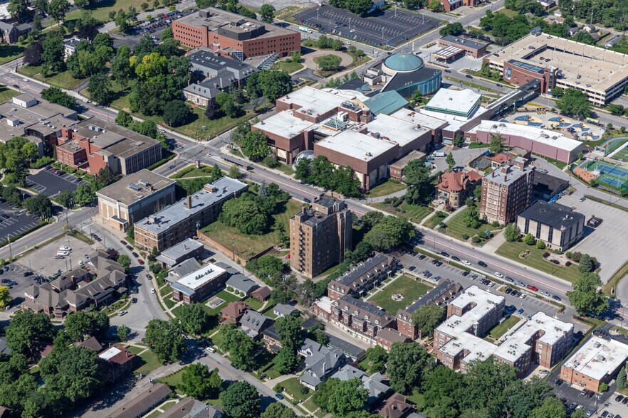 More Photos Of 3025 N Meridian St, Indianapolis Apartments For Sale