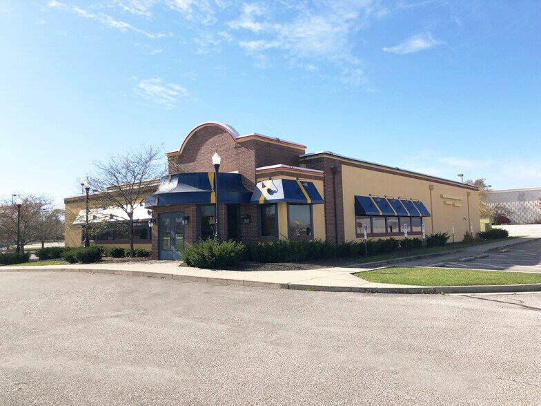 More Photos Of 1733-6935 Midway Mall, Elyria Unknown For Lease