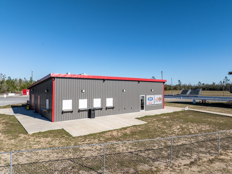 More Photos Of 21281 NW Apache Rd, Fountain Racetrack For Sale