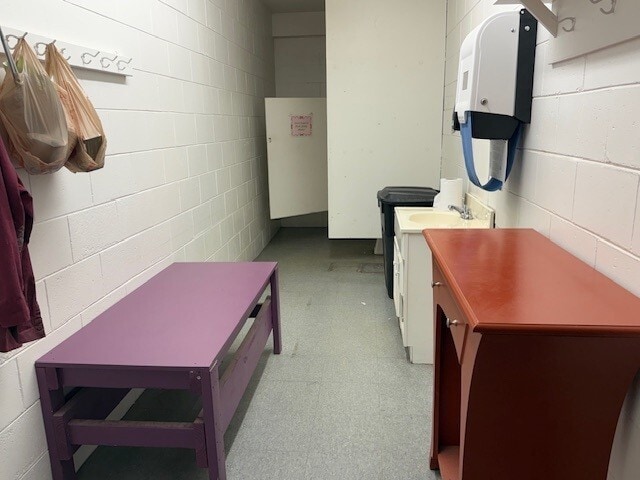 More Photos Of 1652 Ellen Rd, Benton Harbor Manufacturing For Lease