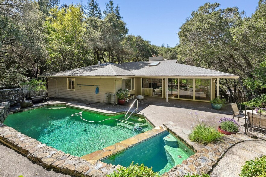 More Photos Of 135 Spring Grove Ave, San Rafael Multifamily For Sale