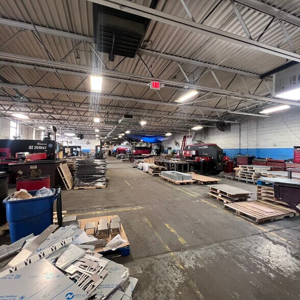 More Photos Of 717-721 3rd Ave, Mount Vernon Warehouse For Lease