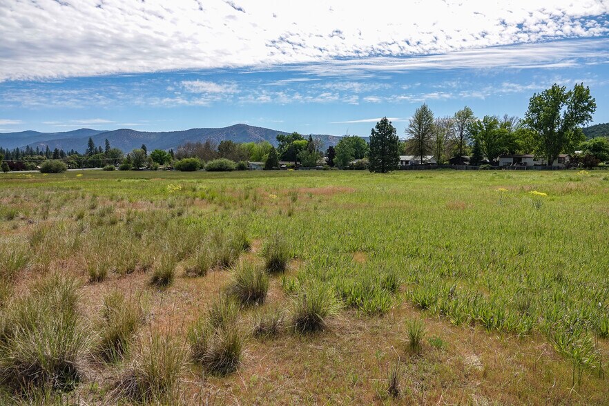 More Photos Of 0 Highway 3, Etna Land For Sale