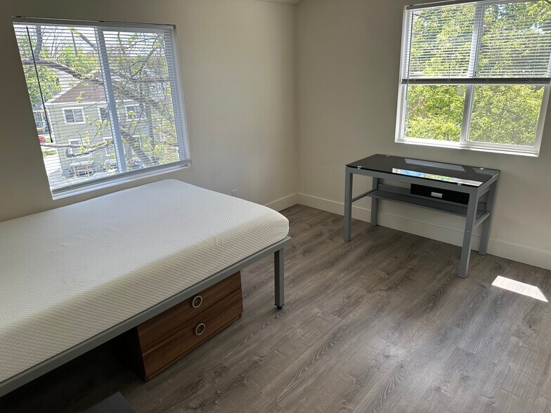 More Photos Of 1102 Packard St, Ann Arbor Apartments For Sale