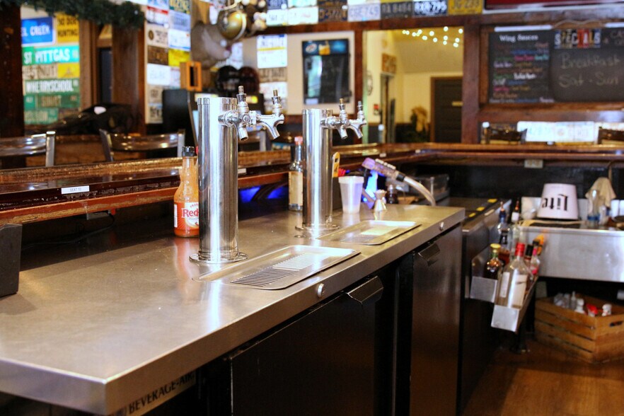 More Photos Of 550 Front St, Fredericktown Bar For Sale