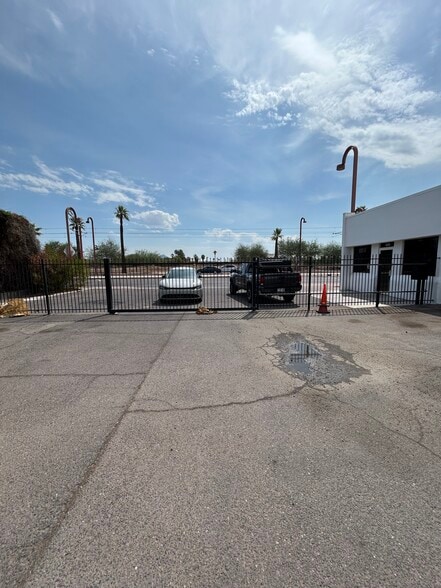 More Photos Of 4218 N Central Ave, Phoenix Auto Repair For Lease