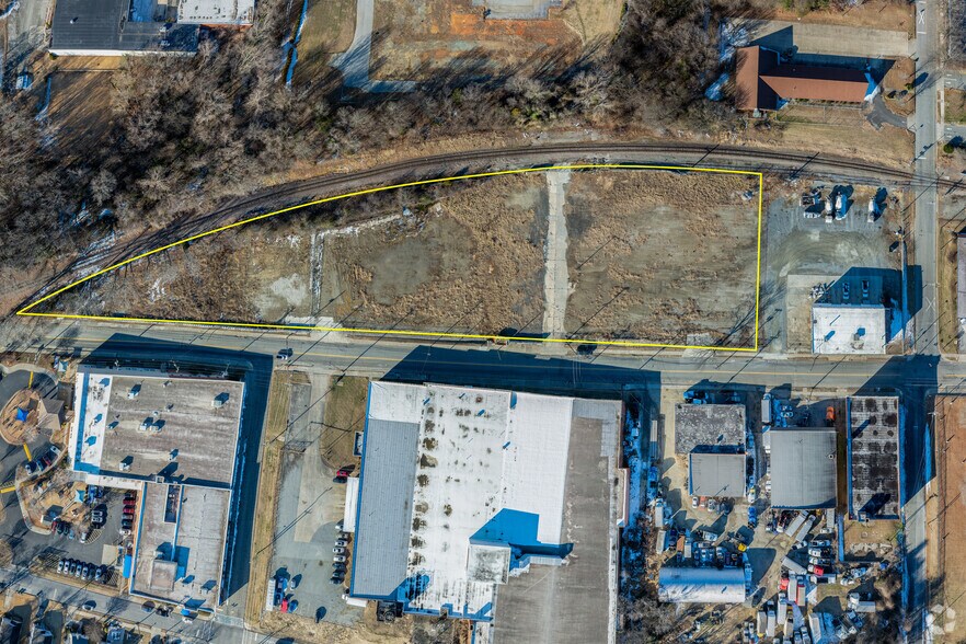 More Photos Of 1100 S Elm St, Greensboro Land For Lease