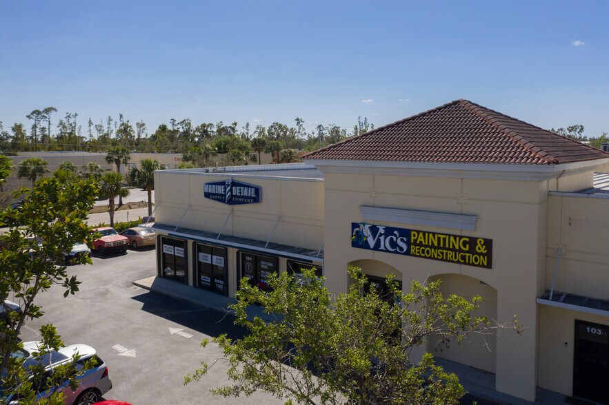 More Photos Of 17000 Alico Commerce Ct, Fort Myers Flex For Sale