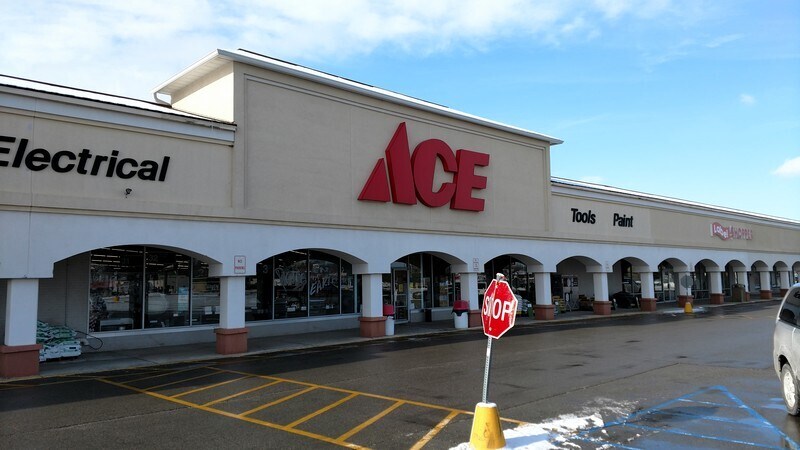 More Photos Of 427-525 S Memorial Dr, New Castle General Retail For Sale