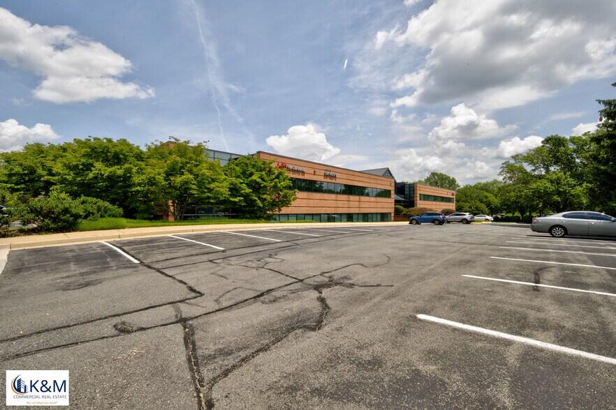 More Photos Of 14100 Park Meadow Dr, Chantilly Medical For Lease