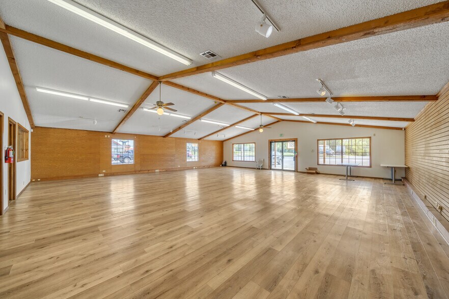 More Photos Of 4802 S Muskogee Ave, Tahlequah Office For Lease