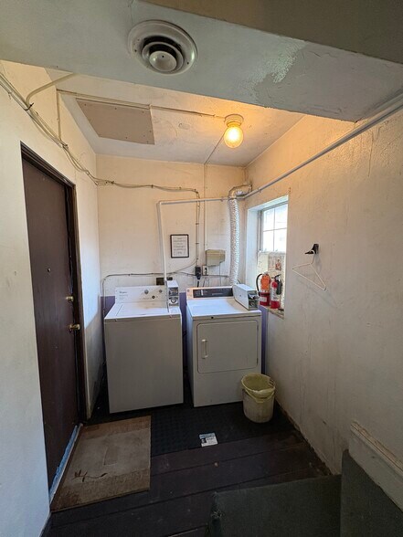 More Photos Of 1856 Main St, Sharpsburg Apartments For Sale