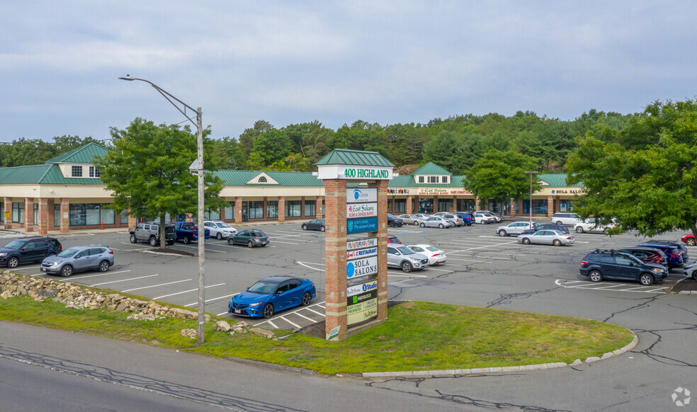 More Photos Of 400 Highland Ave, Salem Freestanding For Lease