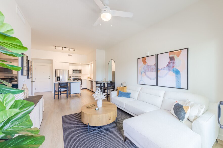 More Photos Of 8205 Commerce, Miami Lakes Apartments For Lease