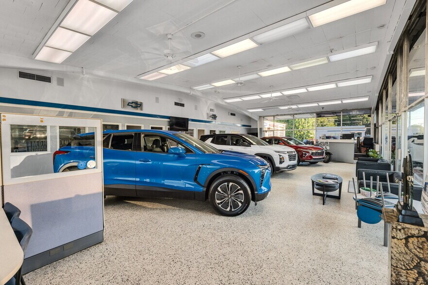 More Photos Of 1520 S Cannon Blvd, Kannapolis Auto Dealership For Sale