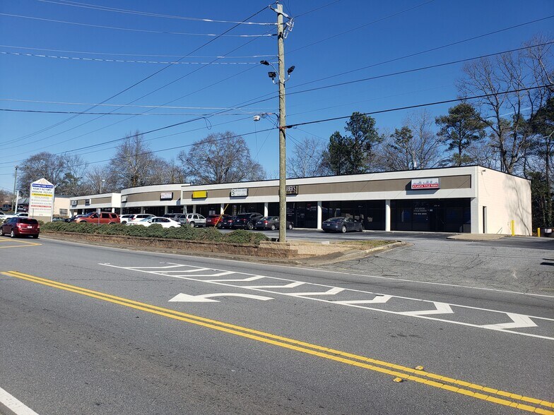 More Photos Of 279 Powers Ferry Rd SE, Marietta Storefront For Sale