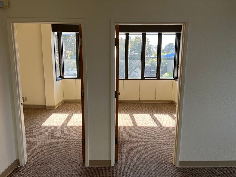 More Photos Of 26607-26625 Carmel Center Pl, Carmel Medical For Lease