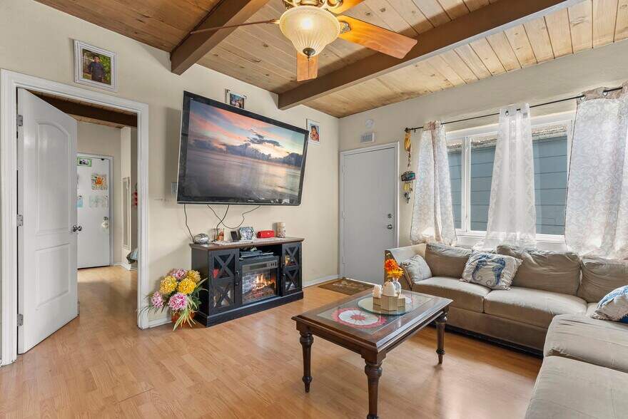 More Photos Of 772 Walnut St, San Bruno Multifamily For Sale
