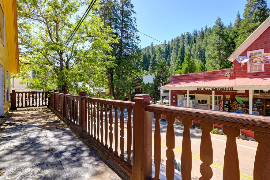 More Photos Of 212 Main St, Sierra City Hotel For Sale
