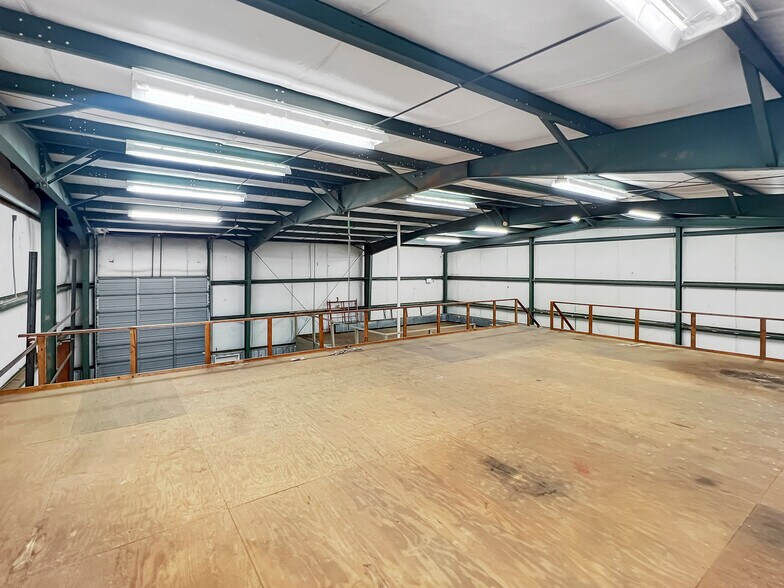 More Photos Of 1831 James I Harrison Jr Pky E, Tuscaloosa Light Manufacturing For Lease