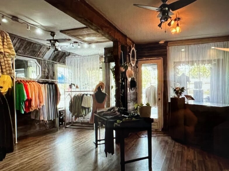More Photos Of 711-735 S Coast Hwy, Laguna Beach Storefront For Lease