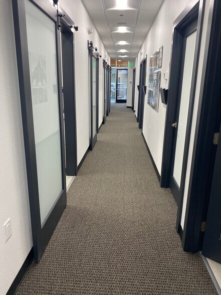 More Photos Of 2205 Ashland St, Ashland Storefront Retail Office For Sale