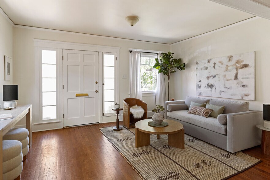 More Photos Of 1560 Morton Ave, Los Angeles Multifamily For Sale