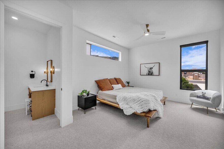 More Photos Of 3366 W 2100 S, Hurricane Multifamily For Sale