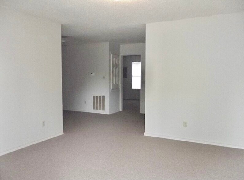 More Photos Of 416 Campbell St, Hot Springs Apartments For Sale