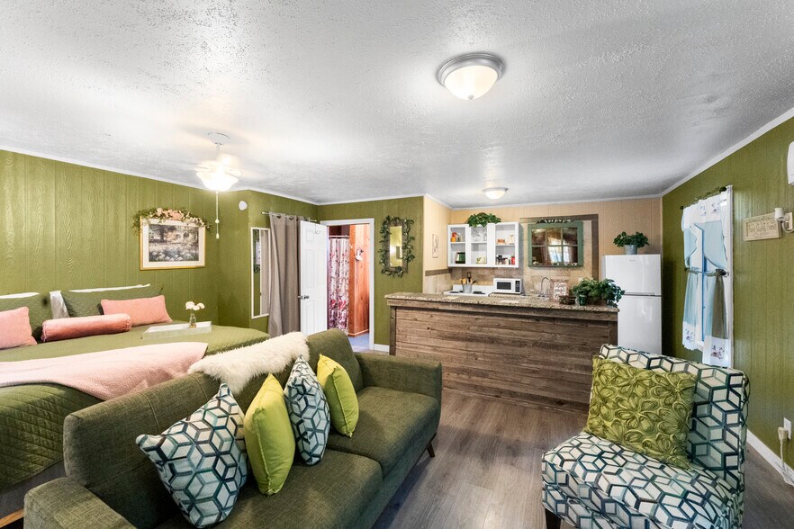 More Photos Of 1911 State Hwy 132, Natalia Multifamily For Sale