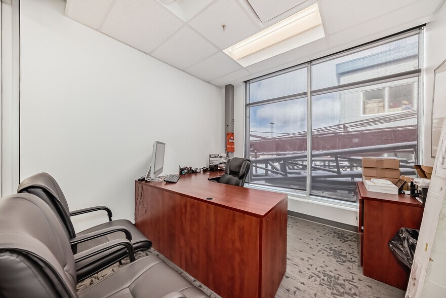 More Photos Of 9040-9058 22nd Ave SW, Edmonton Showroom For Sale
