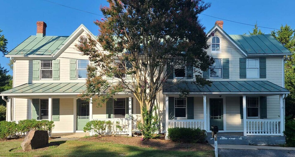More Photos Of 10913-10921 Falls Rd, Lutherville Timonium Storefront Retail Office For Sale
