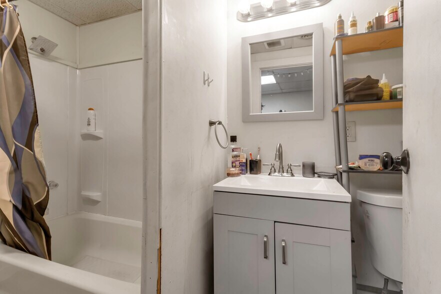 More Photos Of 2302 Main St, Buffalo Storefront Retail Residential For Sale