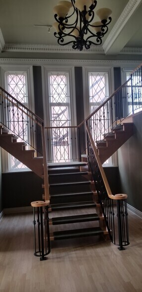 More Photos Of 34 Water St N, Cambridge Office For Lease