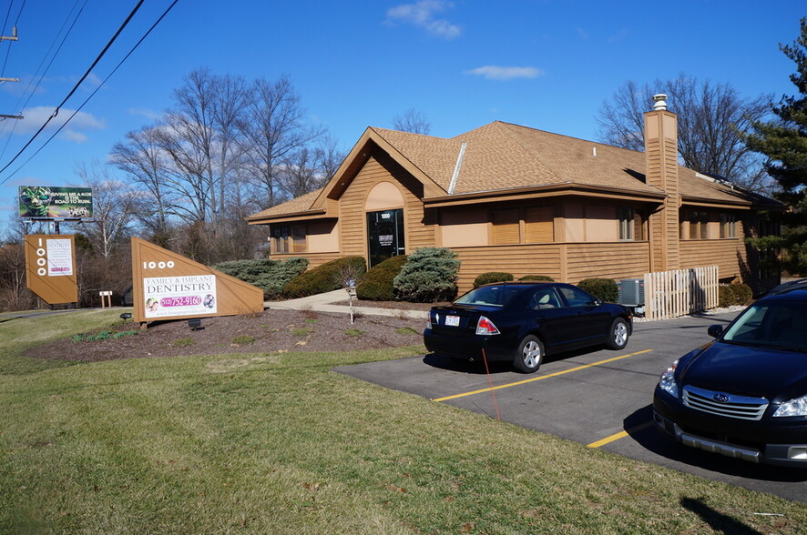 More Photos Of 1000 Ohio Pike, Cincinnati Office For Lease