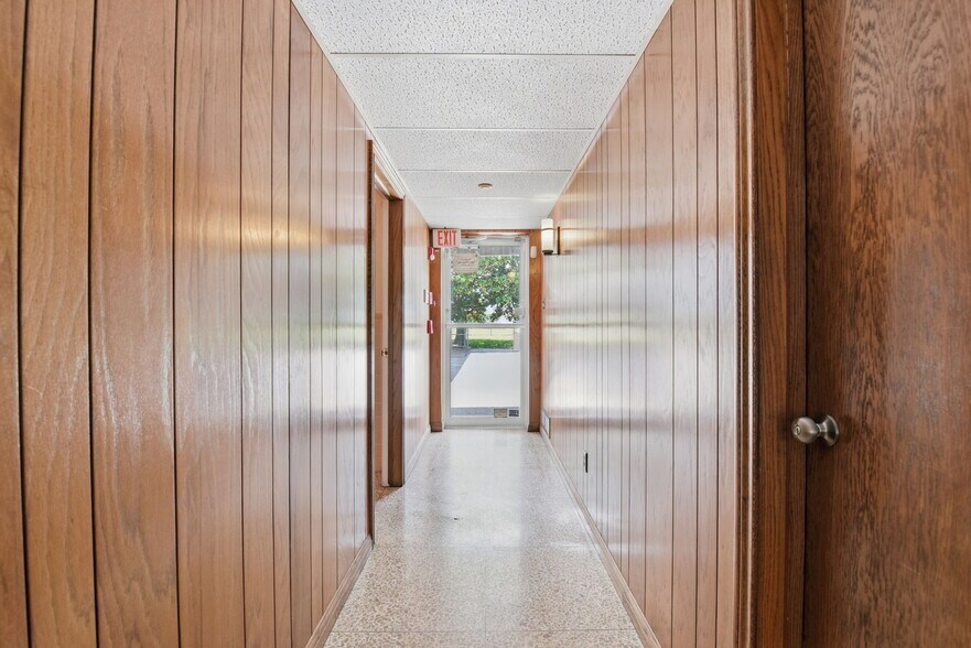 More Photos Of 13026 Rosecrest Dr, Houston Office For Lease