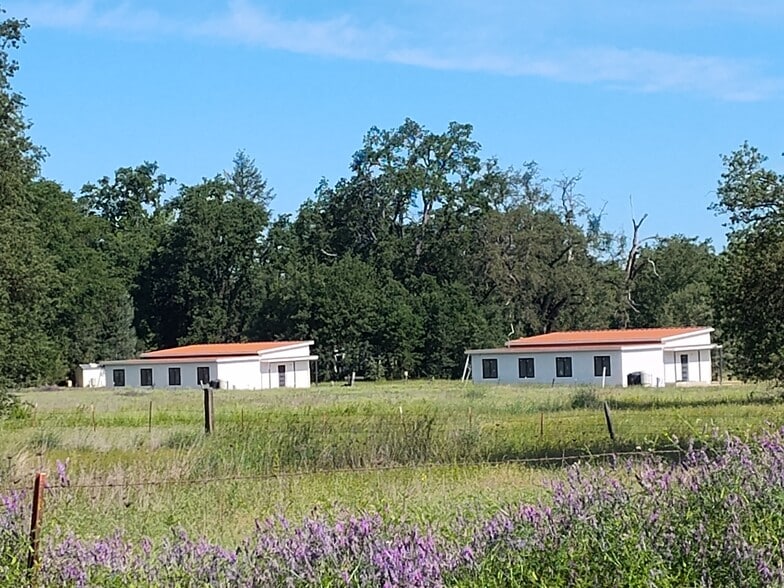 More Photos Of 18093 Lasso Loop, Penn Valley Apartments For Sale